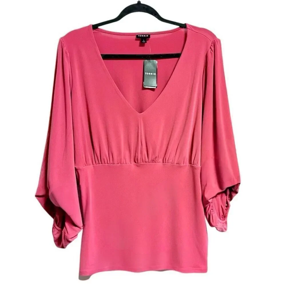 Torrid Berry Pink Studio Knit V-Neck Quarter Sleeve Shirred Top NWT - Picture 4 of 15